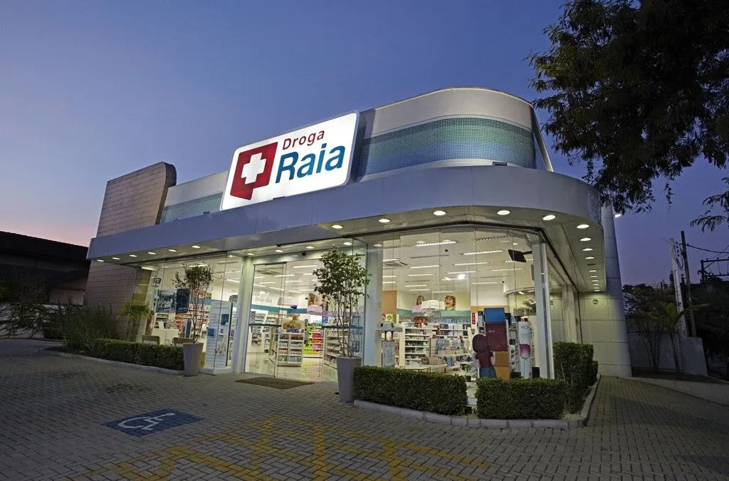 Consultando preços na Droga Raia para emagrecimento